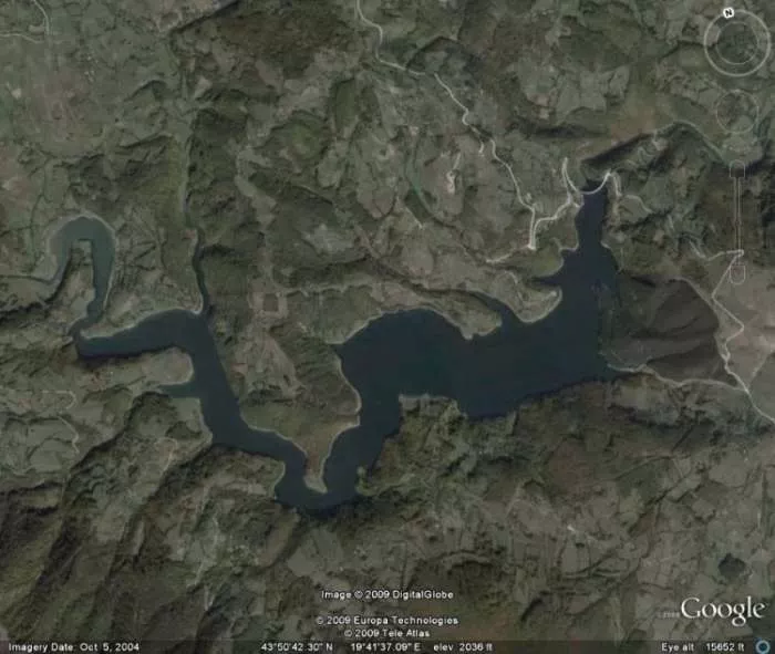 Planinsko veštačko jezero Vrutci na Zlatiboru satelitski snimak jezero-vrutci satelitski snimak