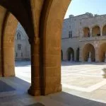 Dvorište Palate Velikog Majstora