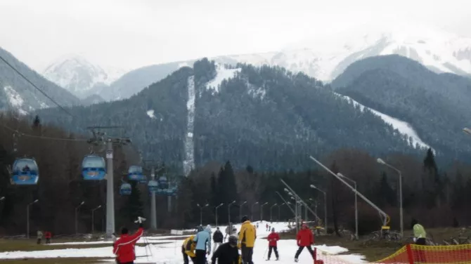 Bansko - Početak gondola i kraj staza od 7km koja kreće od vrha centra