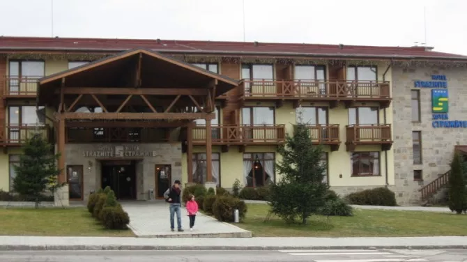 Bansko ski resort - Hotel Strazhite i ulaz u hotel
