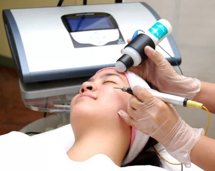 Mezoterapija za lice i telo je efikasan kozmetički tretman bez boli Mezoterapija za lice i telo je efikasan kozmetički tretman bez boli