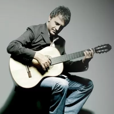 George Dalaras legendarni grčki pevac i nocni zivot u Grckoj George Dalaras legendarni grčki pevac i nocni zivot u Grckoj