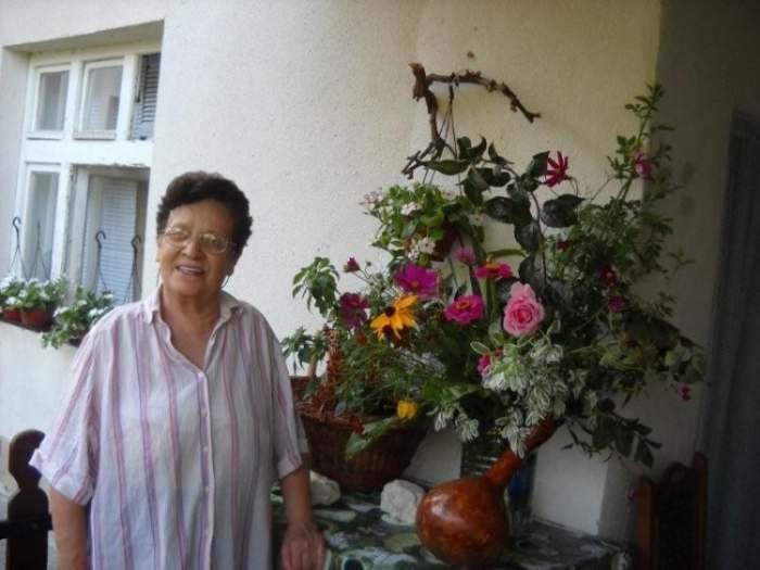 Majka Zorice Sentić danas pred kućom u Levosoju