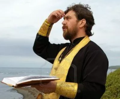 Blagoslov za poduhvat, molitva na početku rada i nedeljom se ne radi sveštenik se moli Blagoslov za poduhvat, molitva na početku rada i nedeljom se ne radi sveštenik se moli