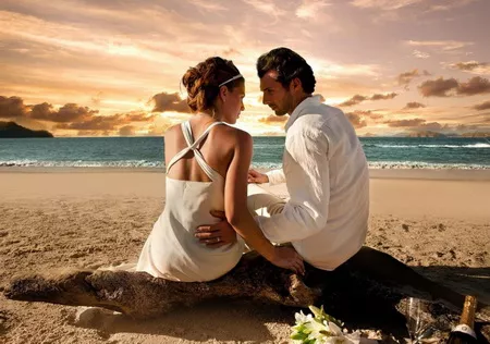 Kako uživati u životu - vrednost venčanog lista brak i romantična bračna noć na plaži Kako uživati u životu - vrednost venčanog lista brak i romantična bračna noć na plaži