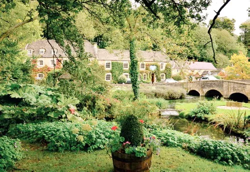 Čaj od Šljiva i O životu na selu - englesko i srpsko selo i engleski seljaci Čaj od Šljiva i O životu na selu - englesko i srpsko selo i engleski seljaci