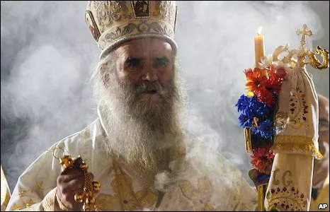 Poštuj svog sveštenika. Sveštenik ima duhovnu vlast nad vernikom vladika Amfilohije Radović Poštuj svog sveštenika. Sveštenik ima duhovnu vlast nad vernikom vladika Amfilohije Radović