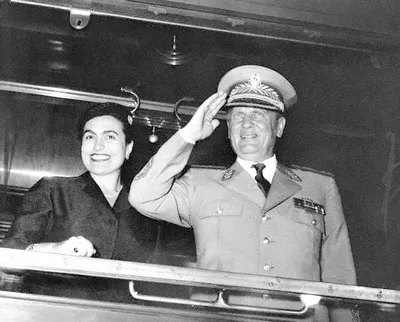 Feljton Josip Broz Tito i kult ličnosti Mi smo Titovi, Tito je naš – 12 Feljton Josip Broz Tito i kult ličnosti Mi smo Titovi, Tito je naš – 12