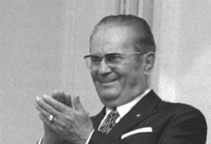 Feljton Josip Broz Tito i kult ličnosti Titovi pokloni i carski darovi – 14 Feljton Josip Broz Tito i kult ličnosti Titovi pokloni i carski darovi – 14