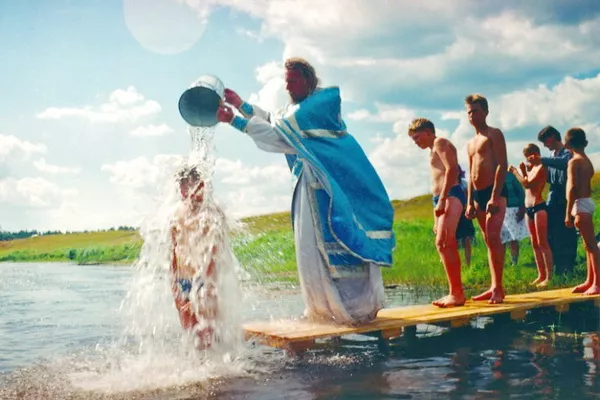 Obnova pravoslavlja u Rusiji - jedna priča o preobraćenju iz ateizma u veru fotografija Aleksej Kolosov Obnova pravoslavlja u Rusiji - jedna priča o preobraćenju iz ateizma u veru fotografija Aleksej Kolosov