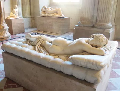 Rimska statua žena koja spava - Zlatni magarac Apulej Rimska statua žena koja spava - Zlatni magarac Apulej