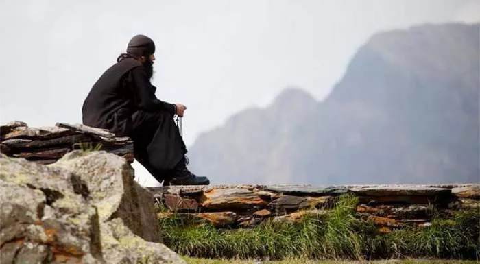 Kad popovi sviraju pop - muzički nastupi srpskih sveštenika Kad popovi sviraju pop - muzički nastupi srpskih sveštenika