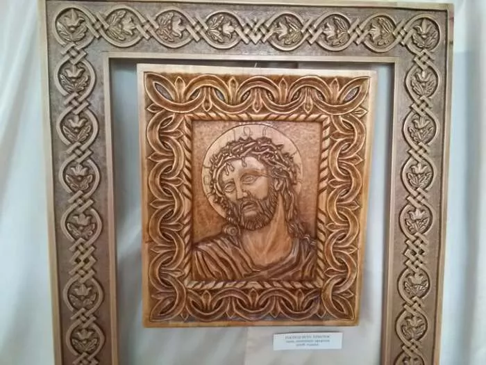 Umetnički duborez i ikonopis - duborezac Verica Rakita Kragujevac_Isus Hrist