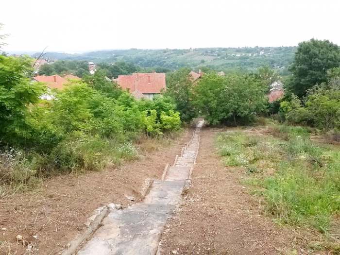 Liturgija na grobu gde su sahranjeni Sveti Ermil i Stratonik Beogradski_06