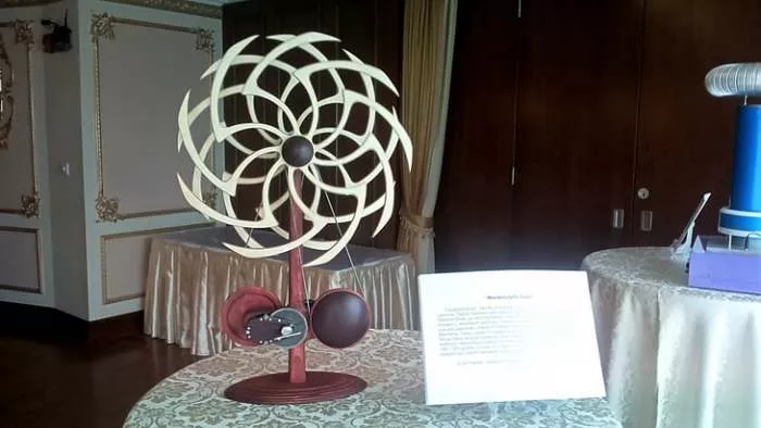 Teslina Spirala - Teslin rodjendan i izložba radova Nikola Tesla ponovo u Beogradu Teslina Spirala - Teslin rodjendan i izložba radova Nikola Tesla ponovo u Beogradu