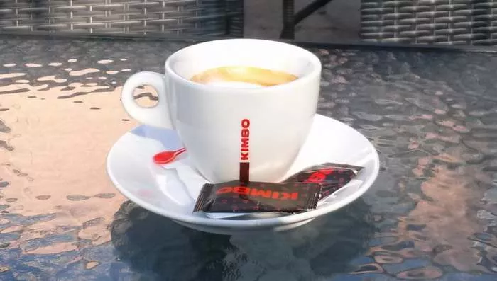 La fiesta caffe produženi espreso sa mlekom ocena La fiesta caffe produženi espreso sa mlekom ocena