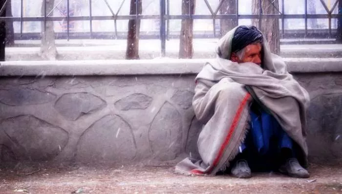 Paraj uši i krpi dupe sirotinja u krizi Paraj uši i krpi dupe sirotinja u krizi