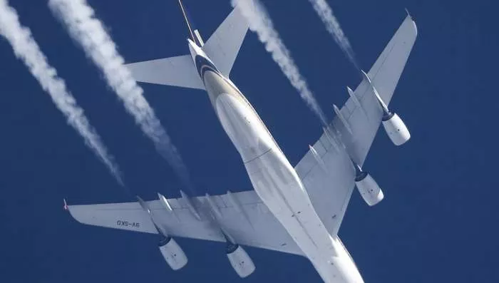 Zašto nas za ime sveta prskaju sa neba - film o kemtrejlsu Zašto nas za ime sveta prskaju sa neba - film o kemtrejlsu