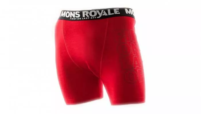 Paganski mitovi oko Nove godine - crvene muške gaće Paganski mitovi oko Nove godine - crvene muške gaće