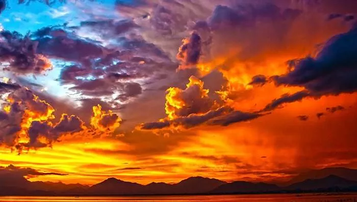 Vatra i zalazak sunca Vatra i zalazak sunca