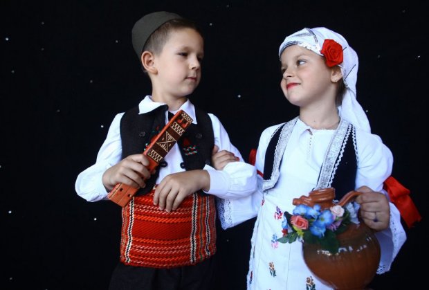 narodna-nosnja-foto-kurir-1358948008-257697