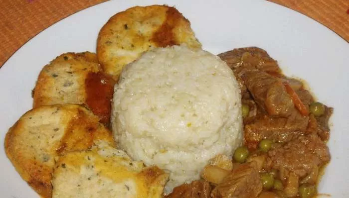 Recept za gulaš sa pogačicama Recept za gulaš sa pogačicama