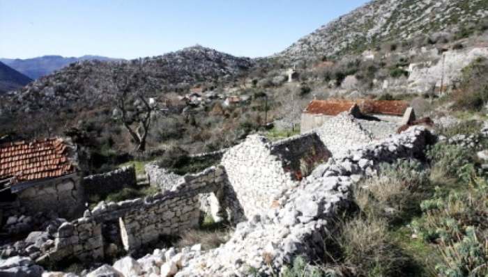 Selo na prodaju - Crno Polje selo u Bugarskoj