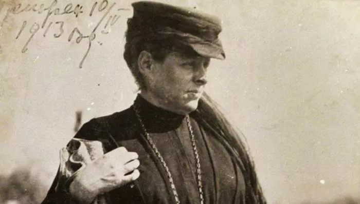 Srpske heroine - Slikarka Nadežda Petrović kao bolničarka Srpske heroine - Slikarka Nadežda Petrović kao bolničarka