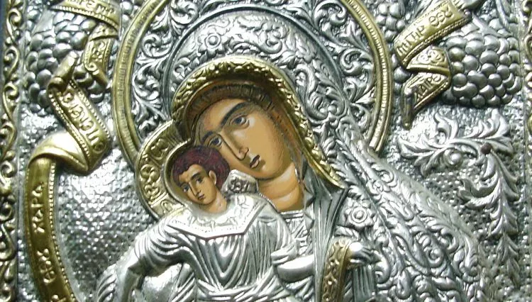 Svete ikone i svete mošti u Pravoslavnoj Crkvi Svete ikone i svete mošti u Pravoslavnoj Crkvi