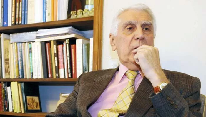 Vasilije Krestić - O ćutanju Srpske akademije nauka i umetnosti! Vasilije Krestić - O ćutanju Srpske akademije nauka i umetnosti!