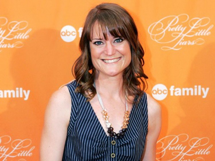 Sara Shepard - pisac po kome je snimljena tv serija Ljupke sitne laži