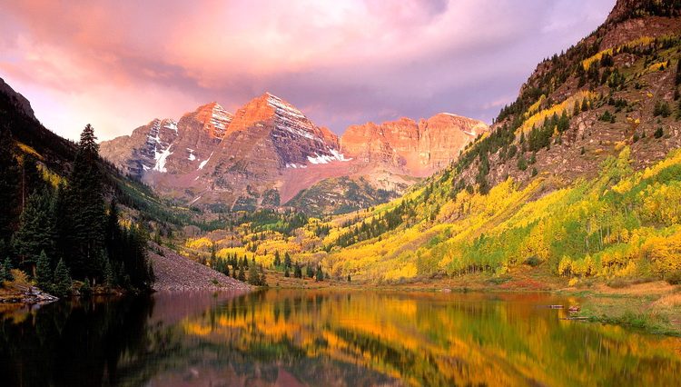 Vjerujem pesma -Maroon Bells at Sunrise, Aspen, Colorado