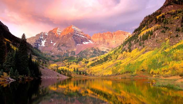 Vjerujem pesma -Maroon Bells at Sunrise, Aspen, Colorado