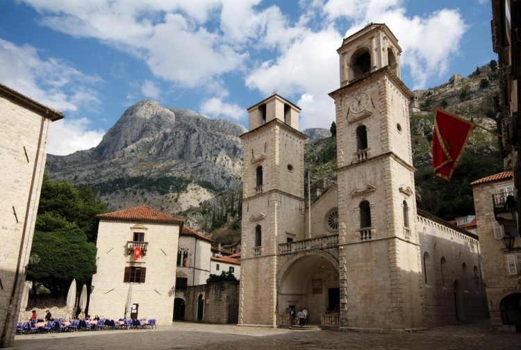kotor grad Katedrala Svetog Tripuna u Kotoru 