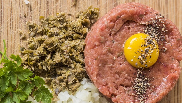 Recept za Tatar biftek - kako se pravi tartarski biftek Recept za Tatar biftek - kako se pravi tartarski biftek