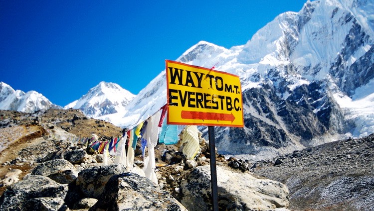 Zemljotres u Nepalu i na Himalajama bazni kamp Mont Everest Zemljotres u Nepalu i na Himalajama bazni kamp Mont Everest