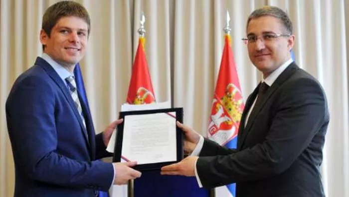 Francuski humanitarac Arno Gujon dobio srpsko državljanstvo Francuski humanitarac Arno Gujon dobio srpsko državljanstvo