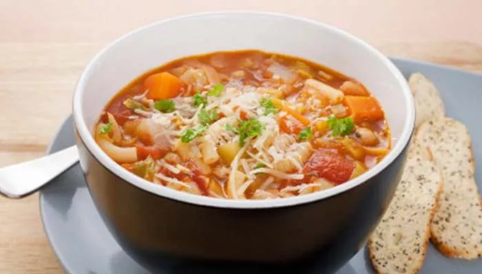 Recept kako se pravi Minestrone supa Recept kako se pravi Minestrone supa