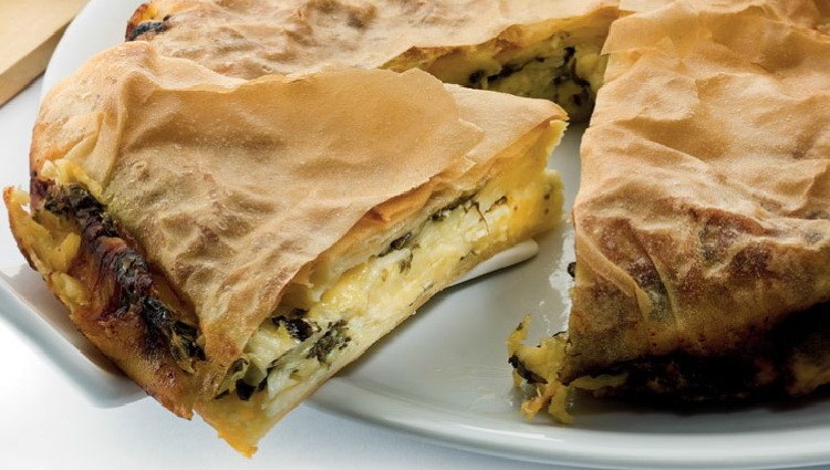Recept za burek sa spanaćem i sirom - kako se pravi burek od spanaća