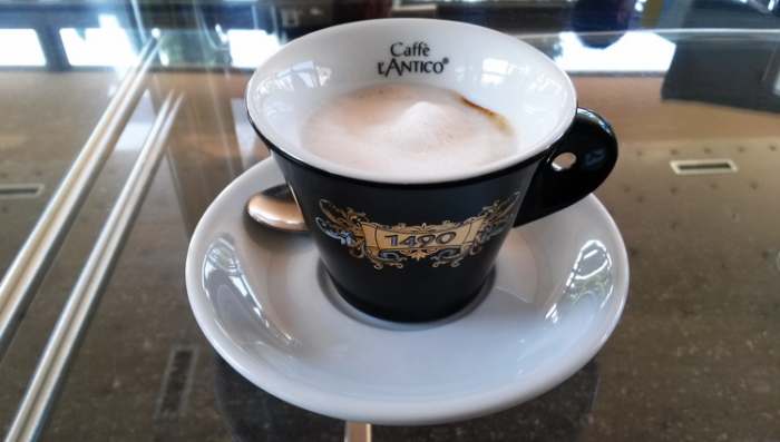 Caffe L Antico espreso kafa Picerija Grand Budva Crna Gora