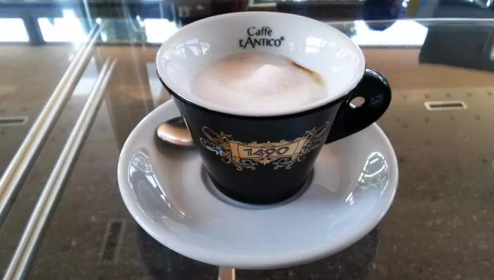 Caffe L Antico espreso kafa Picerija Grand Budva Crna Gora