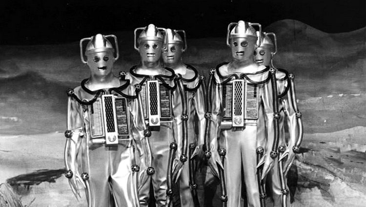 Oda pjesmama - Oda ljudima Cybermen Moonbase