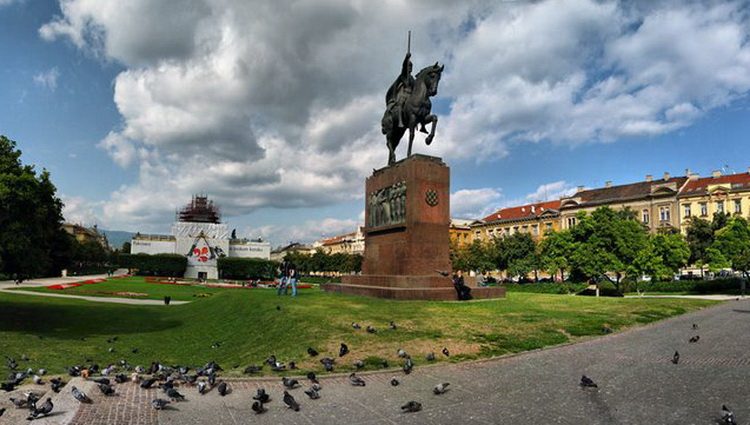 Zagrebačke jeseni i trg Bana Jelačića - Nikola Šimić Tonin