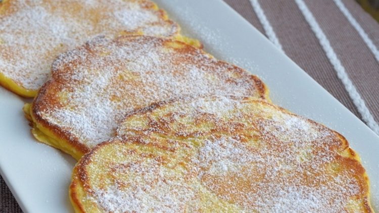 Recept za sočne palačinke sa jabukama Recept za sočne palačinke sa jabukama