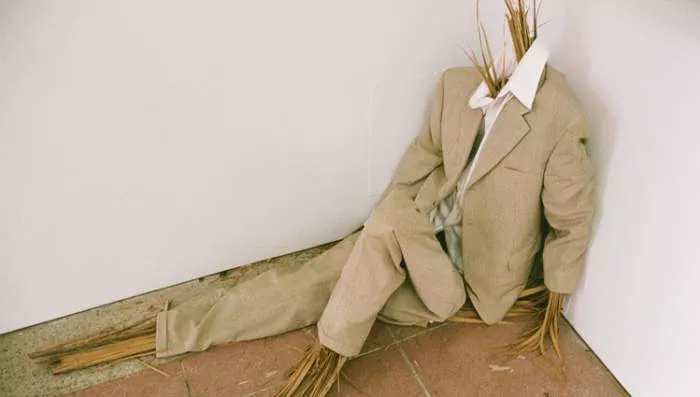 Istina i laž ili kako se prihvataju laži preobučene u istinu Istina i laž ili kako se prihvataju laži preobučene u istinu