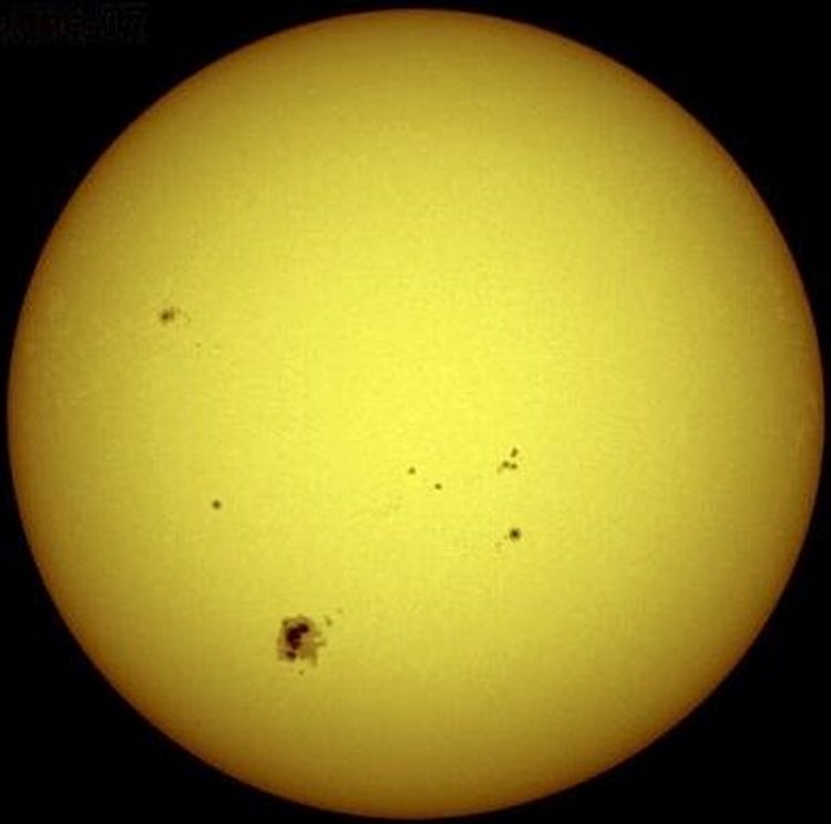 Sunce i sunčeve pege