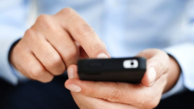 Mobilni telefon ili O priči i pričanju