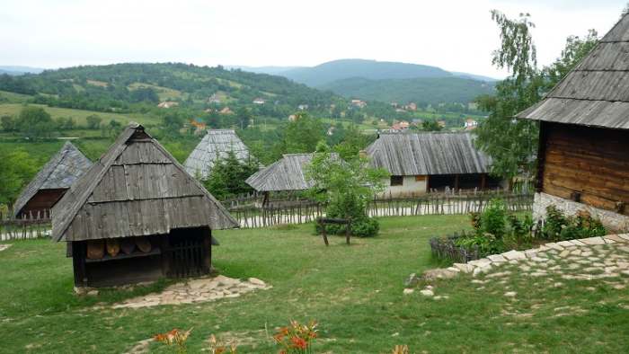 noć-pred-polazak