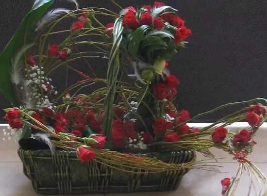 cvetni_aranzman_crvene_ruze