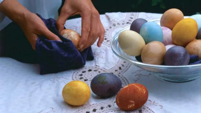 šaranje vaskršnjih jaja